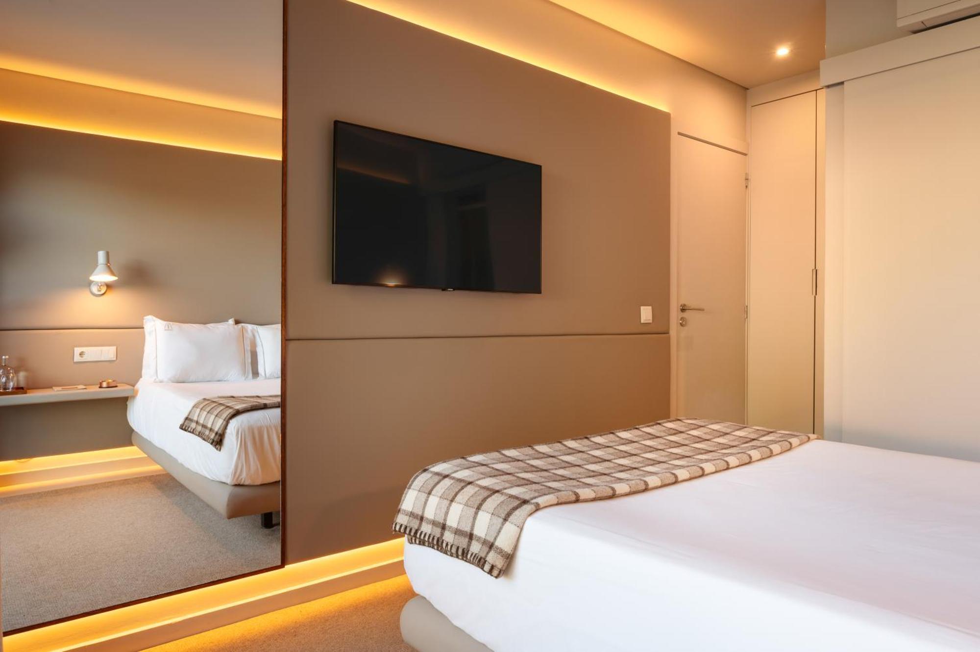 Dourwin - Riverside Suites - Adults Only Penafiel Room photo